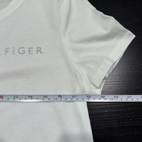 Tommy Hilfiger Size Medium Shirt White Casual Logo Cotton Short Sleeve T-Shirt - Picture 8 of 9